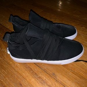 Steve Madden Women’s Black Lace Up Sneakers